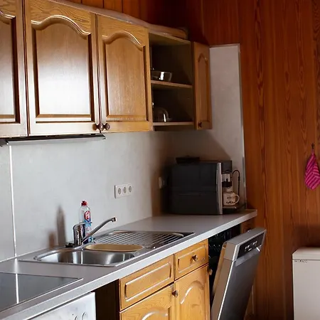 Haus Pia - Monteur Haus Апартаменты